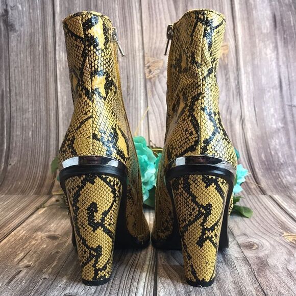STEVE MADDEN Rarely Yellow Leather Snakeskin Western Booties 7M - Picture 5 of 11